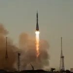 Астронавт NASA Аніл Менон та його товариші прибули на Міжнародну космічну станцію